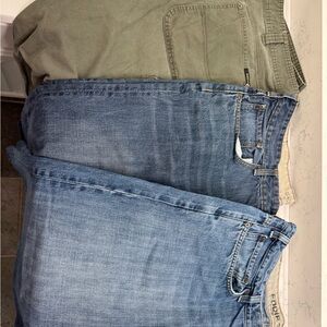 Eddie Bauer Relaxed Blue and Gray Jeans